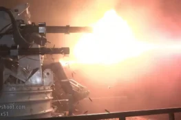 Cztery Minigun M134 w akcji – Totalny Overkill!