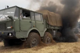 Ciężarówka Tatra 813 – wojskowa, przemysłowa i niezniszczalna